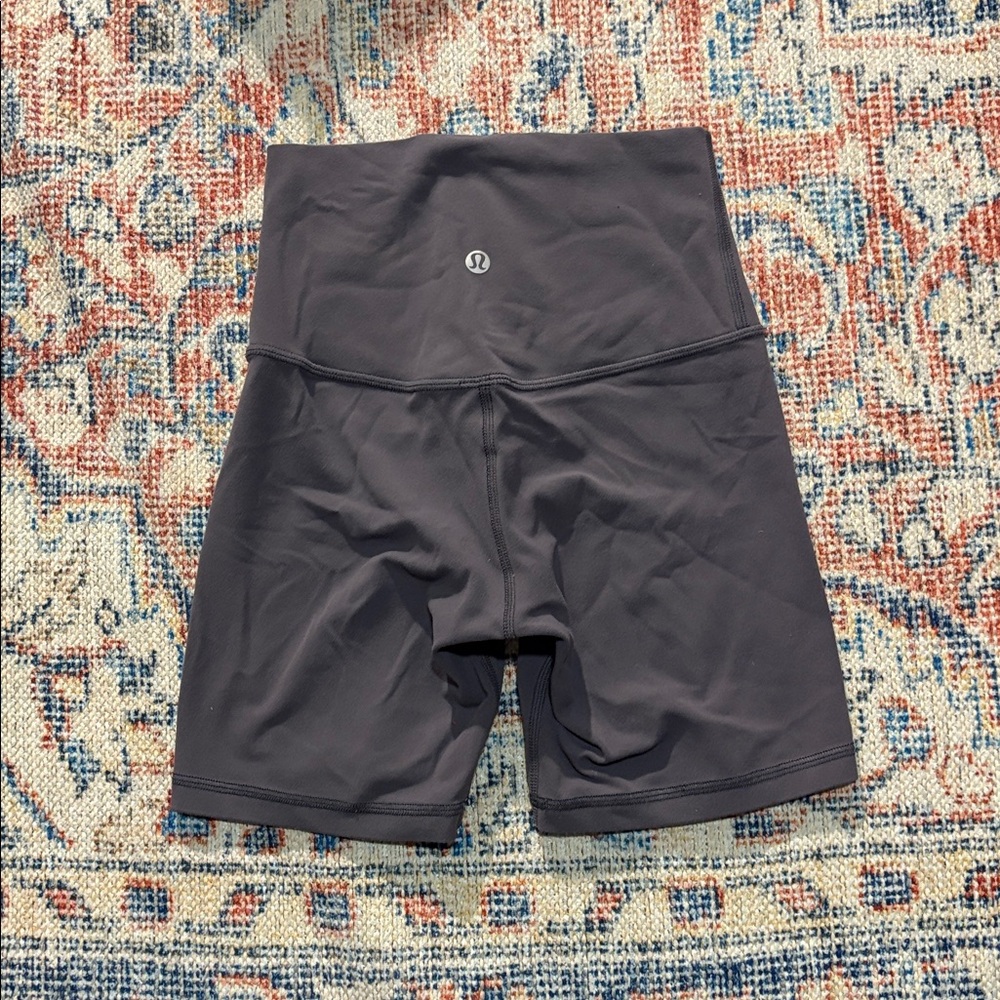 Lululemon Align Short 6” in Moonwalk SZ 2 EUC - Picture 4 of 5
